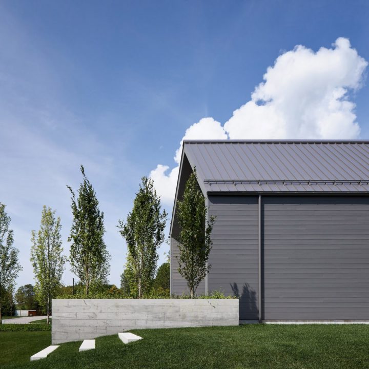 the-farm-scott-posno-design-architecture-residential-ontario-canada_dezeen_2364_col_4-1704x1278